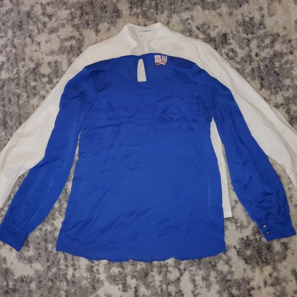 Two Casual Tops Small Size EUC